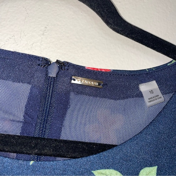 Tahari | Floral Blue and Red Sheath Dress with Dolman Sleeves - Picture 4 of 5